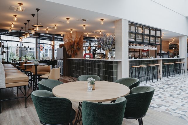 Hotel Berlin, Restaurant, Lütze