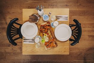 Kuchel Eck, Josef Laggner, Berlin, Charlottenburg-Wilmersdorf, Ludwigkirchplatz, Eckkneipe, Gastronomie Berlin, Laggner Gruppe, Berliner Kneipenkultur, Restaurantöffnung Berlin