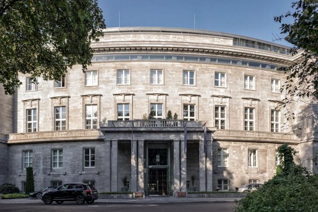 SO/ Berlin Das Stue 