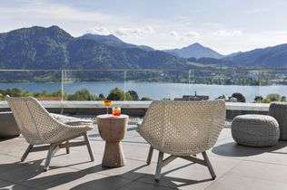 A-ROSA Tegernsee, Caro & Selig, DSR Hotel Holding, A-ROSA Resort GmbH, DERTOUR Group, Union Investment, Betreiberwechsel Tegernsee, Hotel Tegernsee, Moritz Dürler
