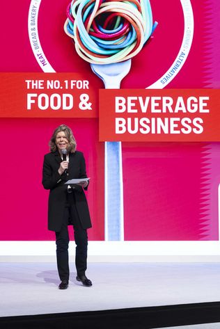 DEHOGA Forum Systemgastronomie & Catering, Anuga, Gastronomie, Catering, Fachkräftemangel, steigende Preise, Künstliche Intelligenz (KI), digitale Transformation, Erfolgskonzepte, Zukunftsstrategien, Außer-Haus-Markt, Koelnmesse, DEHOGA Bundesverband