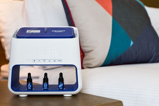 Holiday Inn Express, Breakfast Alarm Clock, Duftwecker, Hotellerie, Gastronomie, IHG, Marktforschung, Schlafstörungen, Gästeerlebnis, Frühstück, Innovation