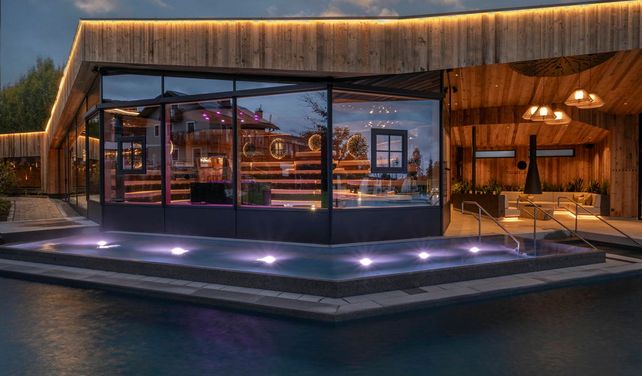Hotel Das Stemp, Stemp Oasee, Wellness, textilfreier Freiraum, Naturpool, Seesauna, Schneeraum, Granit-Whirlpool, Schaukelwald, Wellnessurlaub, Bayern.