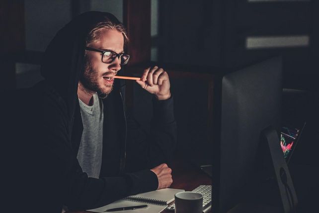 Passwort-Sicherheit, beliebteste Passwörter 2025, Hasso-Plattner-Institut, HPI Identity Leak Checker, sichere Passwörter erstellen, Passwortmanager, Zwei-Faktor-Authentifizierung, 2FA, Passkeys, BSI Passwort-Empfehlungen, Datenleck prüfen, Hackerangriff Schutz, digitale Identität stehlen, Europäischer Datenschutztag, Ändere-Dein-Passwort-Tag, Passwort-Ranking Deutschland, Passkey vs Passwort, FIDO2, Passwort-Sünden, Identitätsdiebstahl verhindern