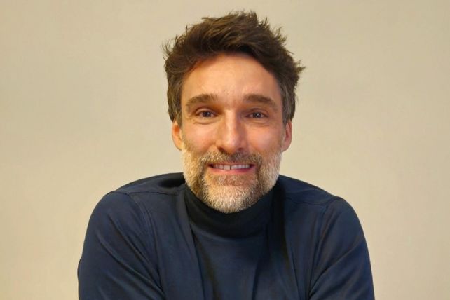 Hotellerie Zukunft, Wandel in der Hotellerie, Hotel Marketing Trends, KI in der Hotellerie, Naherholungsboom, Haltung in der Hotellerie, Positionierung Luxushotellerie, Hotel Online Marketing Strategie, Nachhaltiger Tourismus DACH, Gastfreundschaft im digitalen Wandel, Einsatz von KI in Hotels, Hotellerie DACH-Raum, Österreich Tourismus Trends, Online Birds, Hotel Digital Score, Philipp Ingenillem