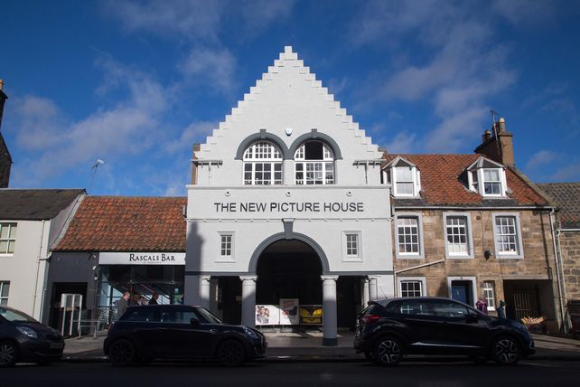 T-Squared Social, Tiger Woods, Justin Timberlake, Sportsbar