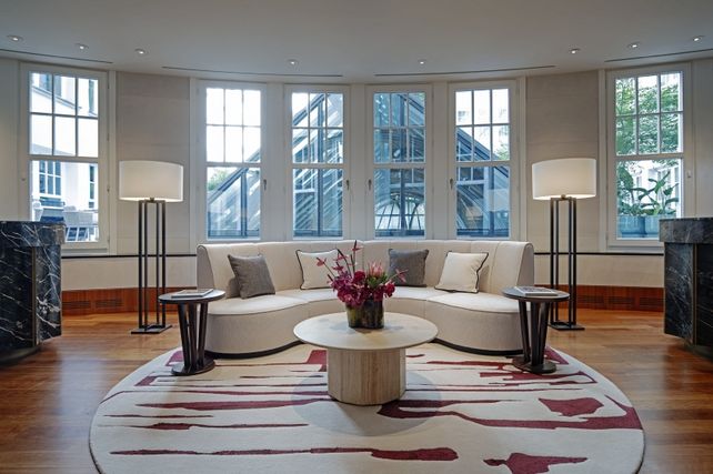 SEO-Keywords: Conrad Hamburg, Levantehaus, Hilton, MHP Hotel AG, Luxushotellerie, Hamburg, Gastronomie, Tagungen, Event, Wellness, GRETA OTO, Jugendstil, Hotel, Eröffnung