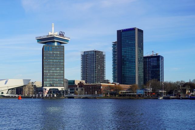 Maritim Hotel Amsterdam, Mietvertrag gekündigt, Union Investment, Hotelverkauf, Baumängel, Bauverzögerung, Rizzani de Eccher, Erik van Kessel, Maritim Hotelgesellschaft mbH, Hotelprojekt, Voreröffnungs-Team, finanzielle Schäden, Expo Real, Amsterdam-Noord