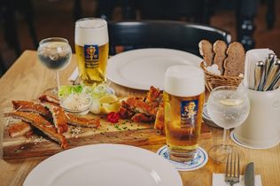 Kuchel Eck, Josef Laggner, Berlin, Charlottenburg-Wilmersdorf, Ludwigkirchplatz, Eckkneipe, Gastronomie Berlin, Laggner Gruppe, Berliner Kneipenkultur, Restaurantöffnung Berlin