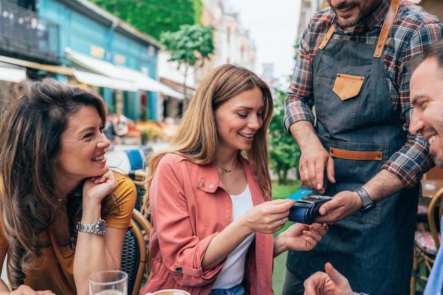 girocard Studie Außengastronomie, Kartenzahlung Gastronomie Deutschland, Trinkgeld Kartenzahlung Studie, bargeldlos bezahlen Biergarten, Zahlungsarten Gastronomie Deutschland
