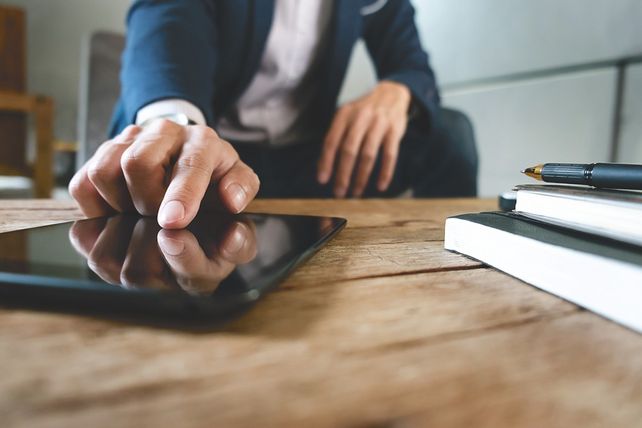 YouGov, personalisierte Werbung, Datenschutz, Online-Werbung, Adblocker, Verbraucher Deutschland, digitale Werbung, Browserverlauf, soziale Netzwerke, Datenschutzbedenken