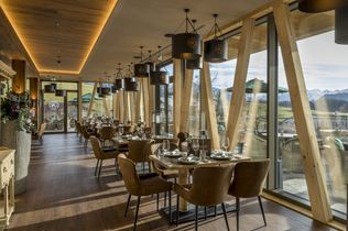 Sonnenalp Resort, Hofgut, Ofterschwang, Familie Fäßler, Reithalle Allgäu, Hofgutlofts, Reitercamps, Luxusresort Bayern, Hotelneueröffnung 2026, Pferdesport Allgäu