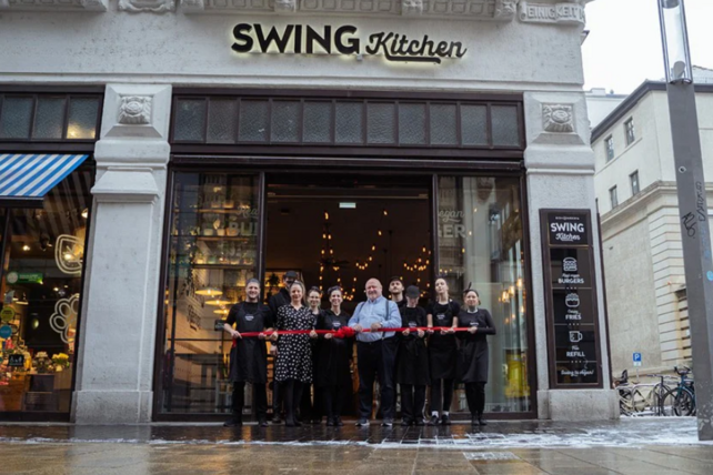Swing Kitchen, Insolvenz, Schillinger Vegan Holding, Sanierungsverfahren, vegane Gastronomie, Burgerkette, Fast Food, Deutschland, Österreich, KSV1870, AKV