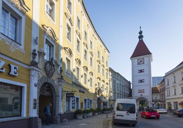 Dormero, Amedia Hotel Wels, Hotelübernahme, Insolvenzverfahren, Manuela Halm, Hotelmarkt Österreich, Wels Stadtplatz, Kremsmünsterer Hof, Hotellerie Oberösterreich, Kartenzahlung