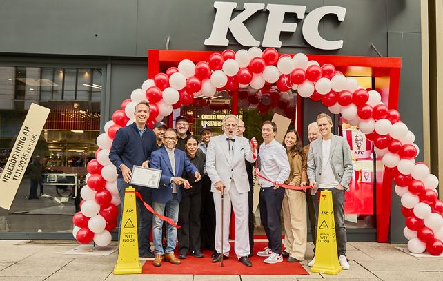 KFC, Core-Plus-Store, Frankfurt, Zeil, Table Service, Systemgastronomie, AM Group, Self-Order-Kioske, Franchisepartner, Hähnchenfleisch