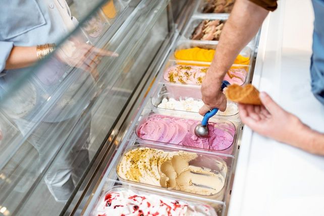 Speiseeis, Speiseeis Deutschland 2024, Pro-Kopf-Verbrauch Speiseeis, BDSI, Markeneis, Multipackungen, Impulseis, Gastronomie Absatz, Eisindustrie