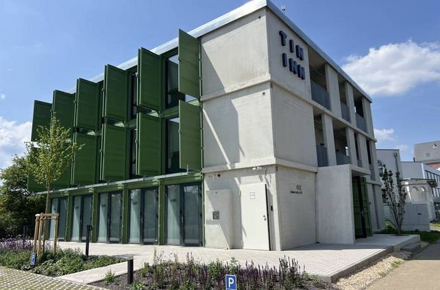 SEO-Keywords: Tin Inn, Nico Sauerland, Containerhotel, Unternehmensanleihe, Expansion, Mittelstädte, Profitabilität, EBITDA, 40 Prozent günstiger, 50 Standorte.