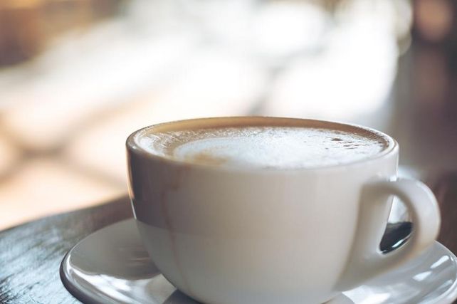 Plex Coffee, Plex Coffee München, Plex Coffee Frankfurt, Café Frankfurt, Café München, Matcha Café, Kaffeespezialitäten, Künstliche Intelligenz Gastronomie, ChatGPT Business Gastronomie