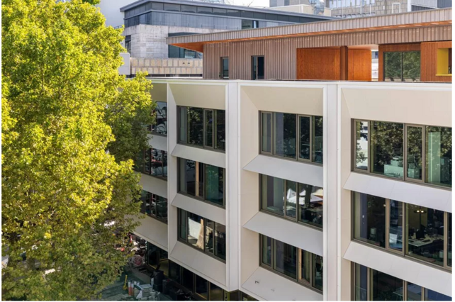 Haus des Tourismus, Stuttgart-Marketing GmbH, Tourist-Information i-Punkt, Marktplatz Stuttgart, Dachterrasse, Tagungsräume, Gastronomie, knitz, Tourismus Baden-Württemberg, Fachpublikum, IBA'27-Netz, Nachhaltigkeit, Breitling.