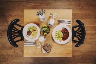 Kuchel Eck, Josef Laggner, Berlin, Charlottenburg-Wilmersdorf, Ludwigkirchplatz, Eckkneipe, Gastronomie Berlin, Laggner Gruppe, Berliner Kneipenkultur, Restaurantöffnung Berlin