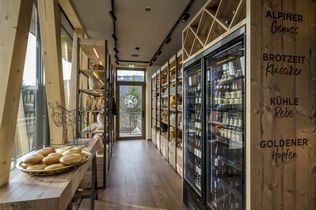 Sonnenalp Resort, Hofgut, Ofterschwang, Familie Fäßler, Reithalle Allgäu, Hofgutlofts, Reitercamps, Luxusresort Bayern, Hotelneueröffnung 2026, Pferdesport Allgäu