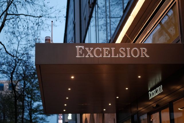 Blackrock, Hotel Excelsior, München, Geisel Privathotels, Siggis Capital, Immobilienverkauf, Hotelmarkt München, Schützenstraße, Investment, Hotelübernahme