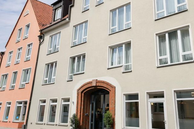 Dormero, Stralsund, Hotel Maakt, Hotelübernahme, Insolvenz, Philipp Amthor, Mecklenburg-Vorpommern, Hotellerie, Expansion, Dr. Ben Dahlheim, Manuela Halm, Michael Hartmut Berger