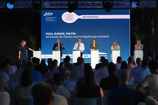 Bundesverband der Systemgastronomie, BdS, Systemgastronomie, Mitgliederversammlung 2026, SystemGastroConnect, Bürokratieabbau, Investitionen Gastronomie, Arbeitsplätze Gastronomie, Arbeitszeitgesetz, Fachkräftemangel, Mindestlohnkommission, Circana, Matthias Kutzer, Markus Suchert, Berlin
