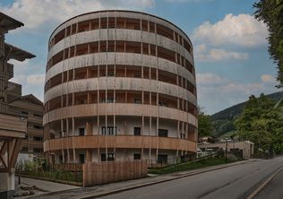 A-ROSA Tegernsee, Caro & Selig, DSR Hotel Holding, A-ROSA Resort GmbH, DERTOUR Group, Union Investment, Betreiberwechsel Tegernsee, Hotel Tegernsee, Moritz Dürler