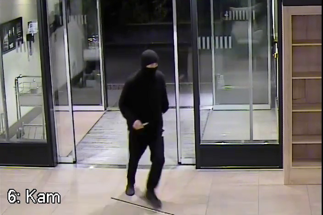 Polizei fahndet nach Raubüberfall auf Hotel in Berlin-Mitte