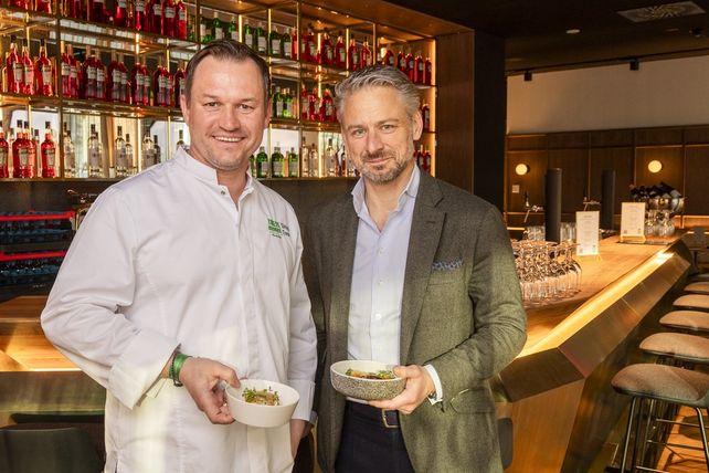 Tress, Mooons, MHP, Wien