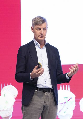 DEHOGA Forum Systemgastronomie & Catering, Anuga, Gastronomie, Catering, Fachkräftemangel, steigende Preise, Künstliche Intelligenz (KI), digitale Transformation, Erfolgskonzepte, Zukunftsstrategien, Außer-Haus-Markt, Koelnmesse, DEHOGA Bundesverband