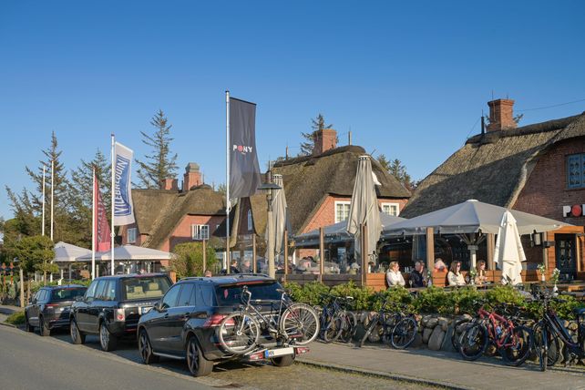 Pony-Club, Morddrohungen