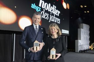 Thies Sponholz, Hotelier des Jahres 2026, The Fontenay Hamburg, Ingrid Hartges, Dehoga, ahgz, Hotelpreis, Gastgewerbe, Mainz, Deutscher Hotelkongress, Hospitality