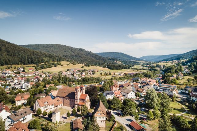 Schwarzwald Tourismus GmbH, Albergo Diffuso, Schwarzwald Dorf Hotel, Modellorte Schwarzwald, Tourismus Baden-Württemberg, ländlicher Tourismus, Ortskern Belebung, Hotelkonzept Schwarzwald