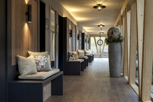 Sonnenalp Resort, Hofgut, Ofterschwang, Familie Fäßler, Reithalle Allgäu, Hofgutlofts, Reitercamps, Luxusresort Bayern, Hotelneueröffnung 2026, Pferdesport Allgäu