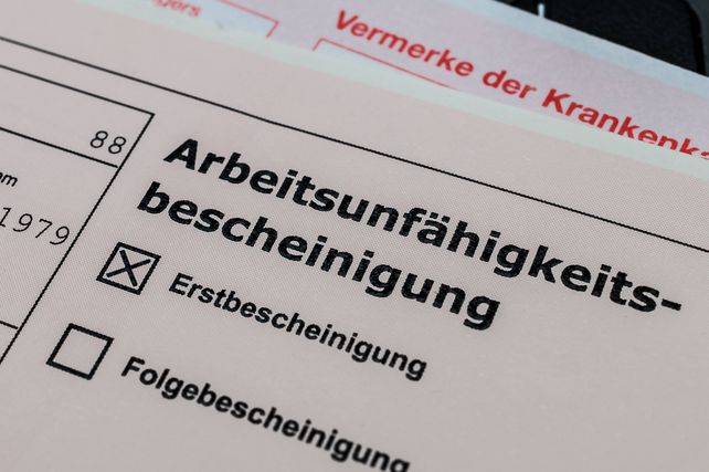 Lohnfortzahlung, Krankheitsfall, Kündigung