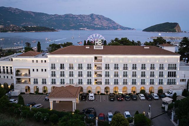 Crowne Plaza Budva
