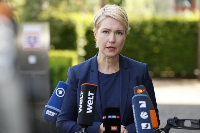 Schwesig gegen neue Hotels