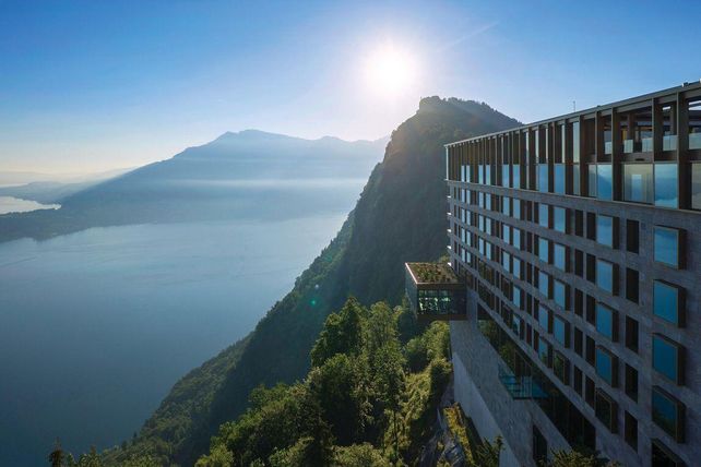 Bürgenstock Resort, Chris Franzen, USA Iran, Gipfeltreffen, Friedensgespräche, Schweiz, Luxushotel, Hotel, Gäste, Umbuchung, Stornierungen