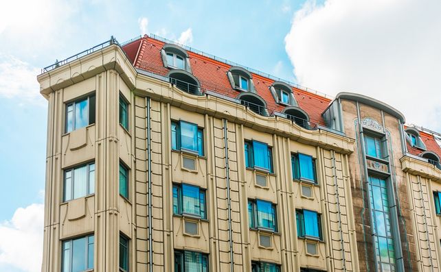 mrp hotels Expert Paper, Hotelimmobilienmarkt, DACH-Länder, Investitionen Hotellerie, Serviced Apartments, Lifestyle-Hotels, Managementverträge, Finanzierung Hotel, NOI, Conversion, Modernisierung, Sanierung, ESG, Digitalisierung, Human Resources, Wettbewerbsfähigkeit, Martin Schaffer, Catherine Szolar, Florian Kern, Monique Dekker.