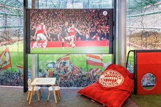 FC Bayern München Fancorner, Tank und Rast, Raststätte Fürholzen West, Autobahn A9, FC Bayern Fanartikel, Raststätte München, Fußball Fanartikel Autobahn