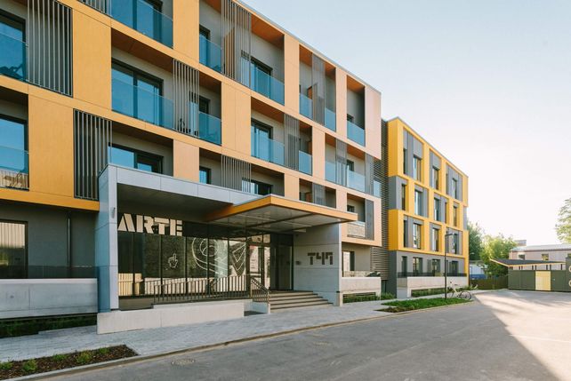 Apartment, Bob W, Deutschland