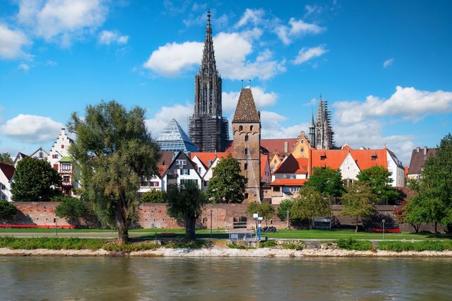 Ulm, Bettensteuer, Übernachtungssteuer, Gemeinderat Ulm, Martin Ansbacher, Dehoga, Hotellerie, Neu-Ulm, Tourismusfonds, 2030