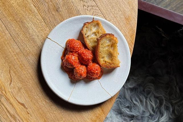  Nobelhart & Schmutzig, Hackbällchen Sternerestaurant, Polpette, Wir kochen Heimat, Nina Serra, Billy Wagner, Micha Schäfer, Sternerestaurant Berlin, Michelin-Stern, Gastronomie Berlin