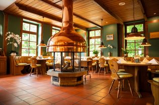 Ringhotels, Ringhotel Der Waldkater, Rinteln, Box-Weltmeister, Piergiulio Ruhe, Kemal Yilmaz, Hotelneueröffnung, Niedersachsen, Gastronomie, Tagungshotel, Brauhaus, WBA-Gold, Hotelkooperation