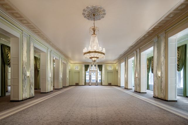 Waldorf Astoria New York, Luxushotel New York, Art déco, Hotelrenovierung, Grand Ballroom, Hotellerie, Gastronomie, Conrad Hilton, Hotelgeschichte