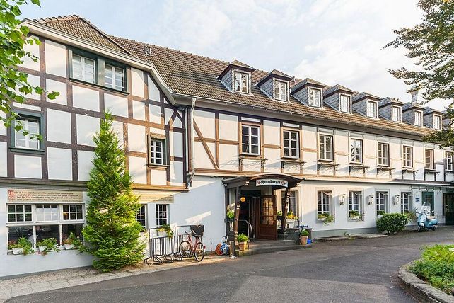 Schaumburger Hof, Bonn, Insolvenz, Bad Godesberg, Plittersdorf, Gastronomie, Traditionsgasthaus, Andreas Schulte-Beckhausen, Amtsgericht Bonn, Denkmalschutz, Gaststättensterben