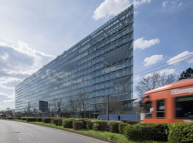 SEO-Keywords: Compass Group, Gastronomiekonzept, PRISMA Frankfurt, Lyoner Quartier, Gemeinschaftsverpflegung, Restaurant, Nachhaltigkeit, DGNB Platin, BREEAM Excellent, Tageskarte.io, HoGa, Hotellerie, Gastronomie