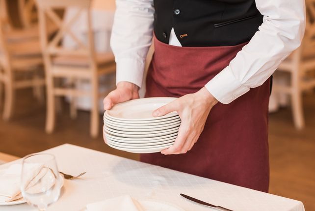 Gastronomiepreise 2026, Inflation Gastgewerbe, DEHOGA Bundesverband, Statistisches Bundesamt, Mehrwertsteuer Gastronomie 7 Prozent, Nahrungsmittelpreise Januar, Rindfleischpreise, Teuerung Hauptspeise